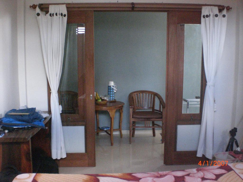 Adi House Homestay