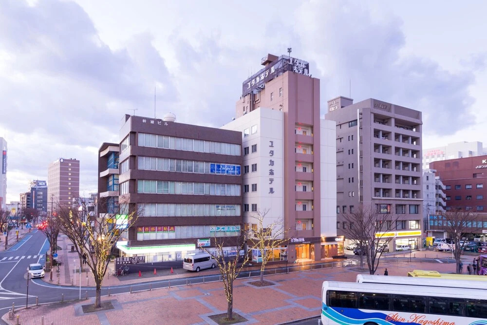 OYO Yutaka Hotel Kitakyushu Kokura