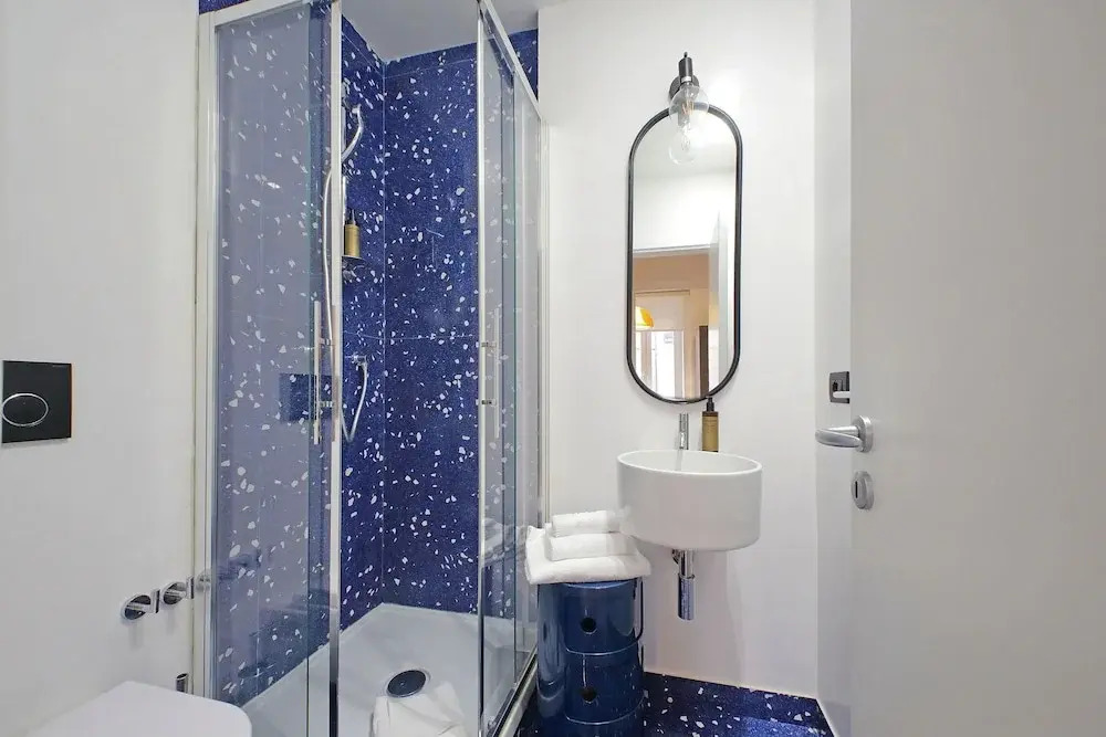 TR Campo de Fiori Retreat w Sauna and Jetted Tub