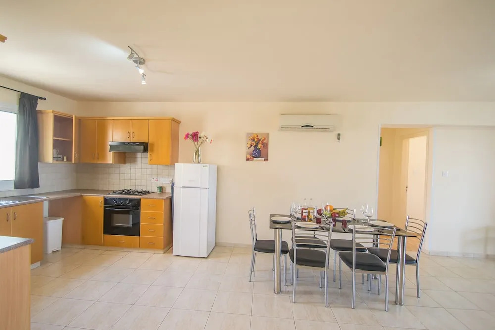 Konnos 2 Bedroom Apartment