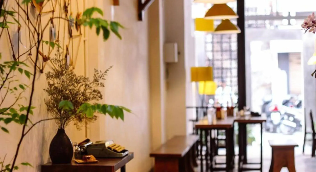 Tripwriter Hotel & Bistro