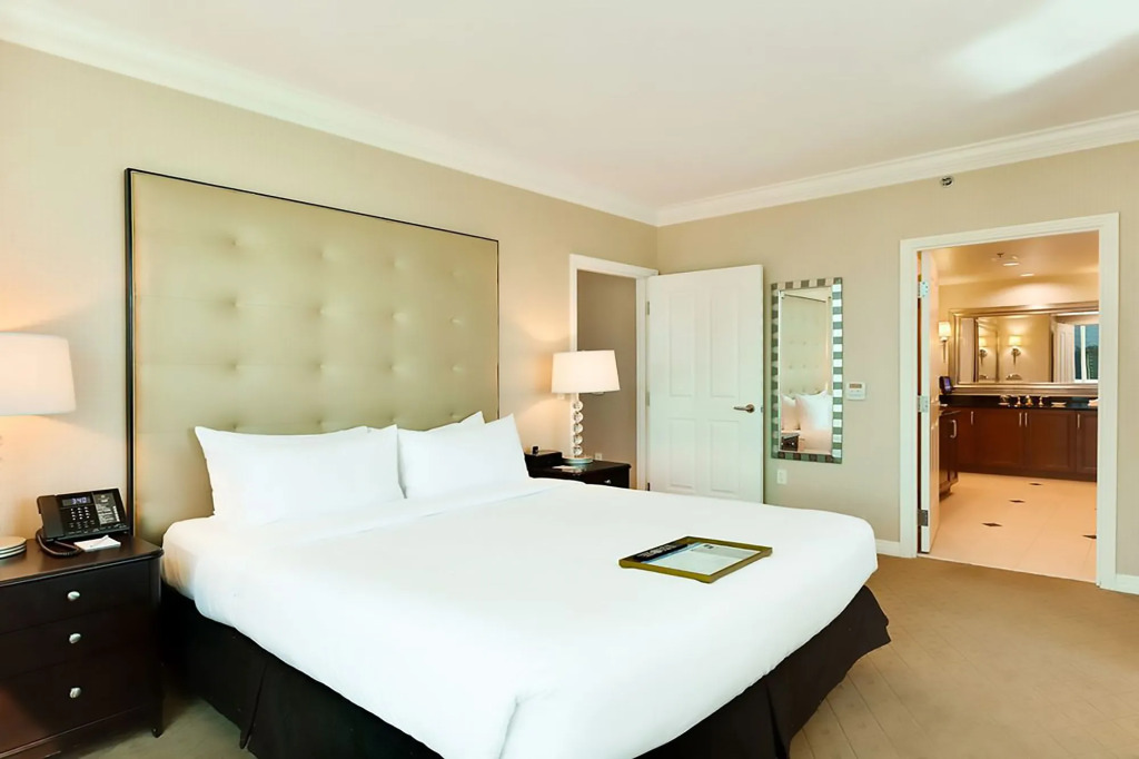 Aaa 3 Rooms 3 Bath Suite At The Signature Condo Hotel