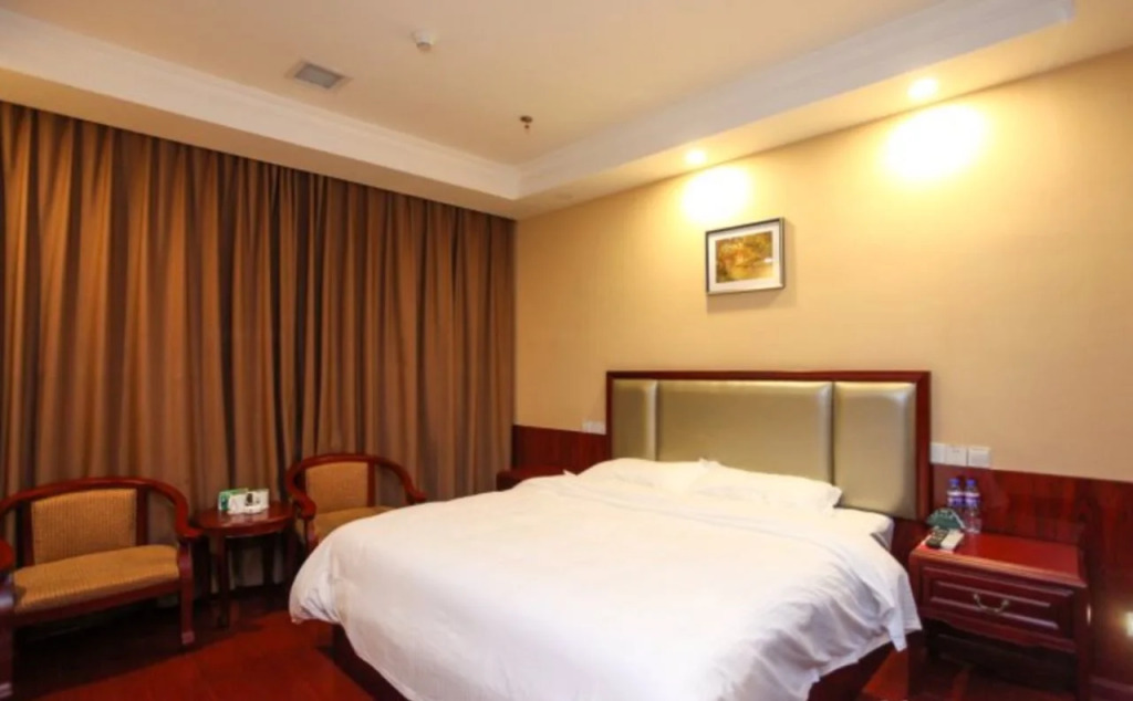 GreenTree Inn JiangSu TaiXing Huangqiao Town Government Express Hotel