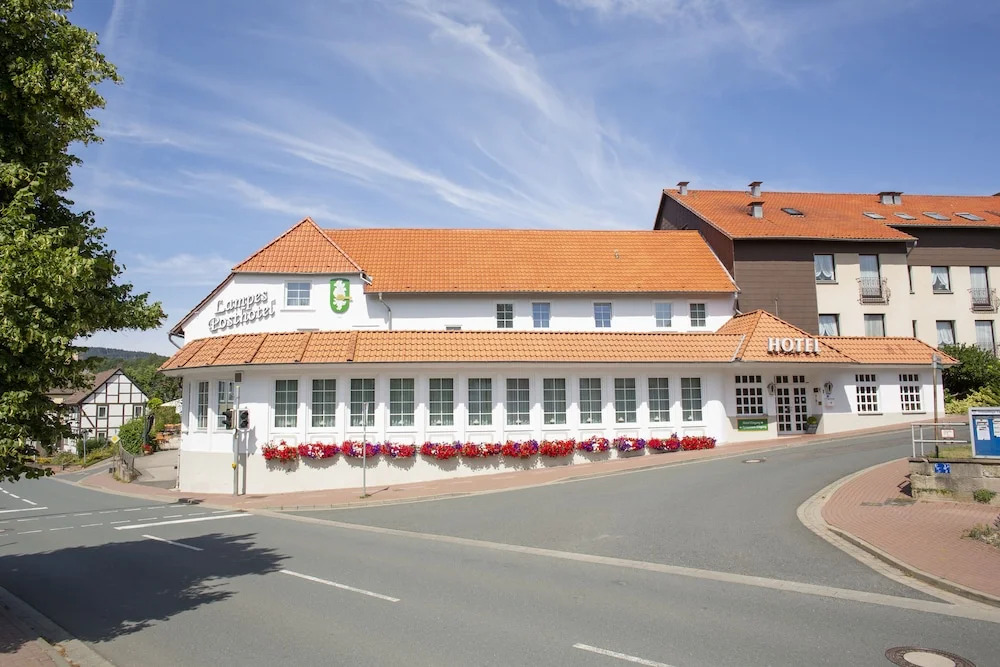 Lampes Posthotel