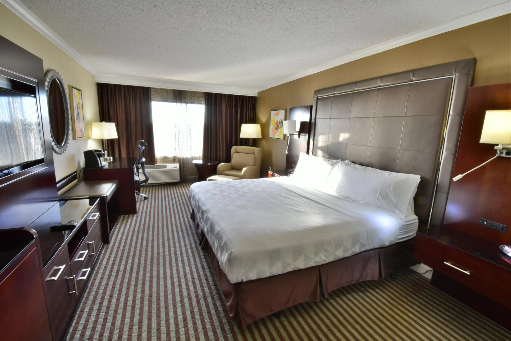 Holiday Inn Orlando East-UCF Area by IHG