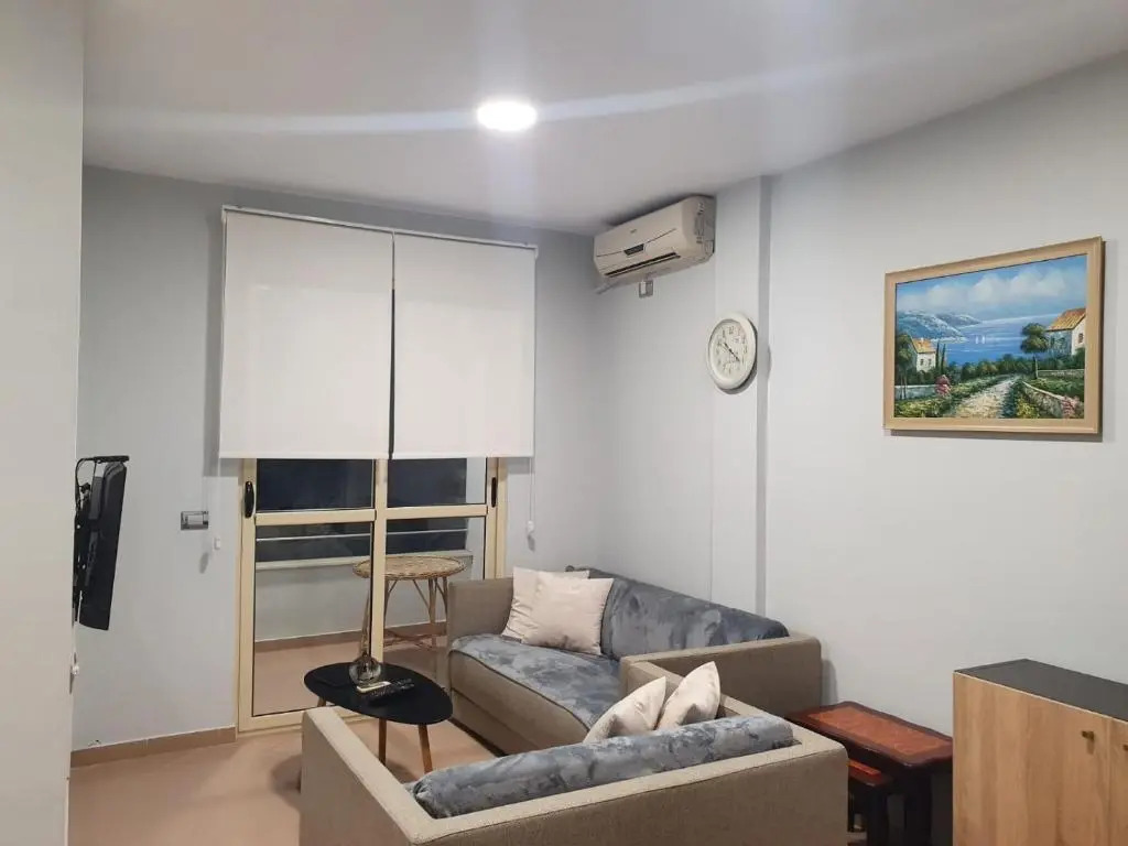 Apartament Mali i Robit