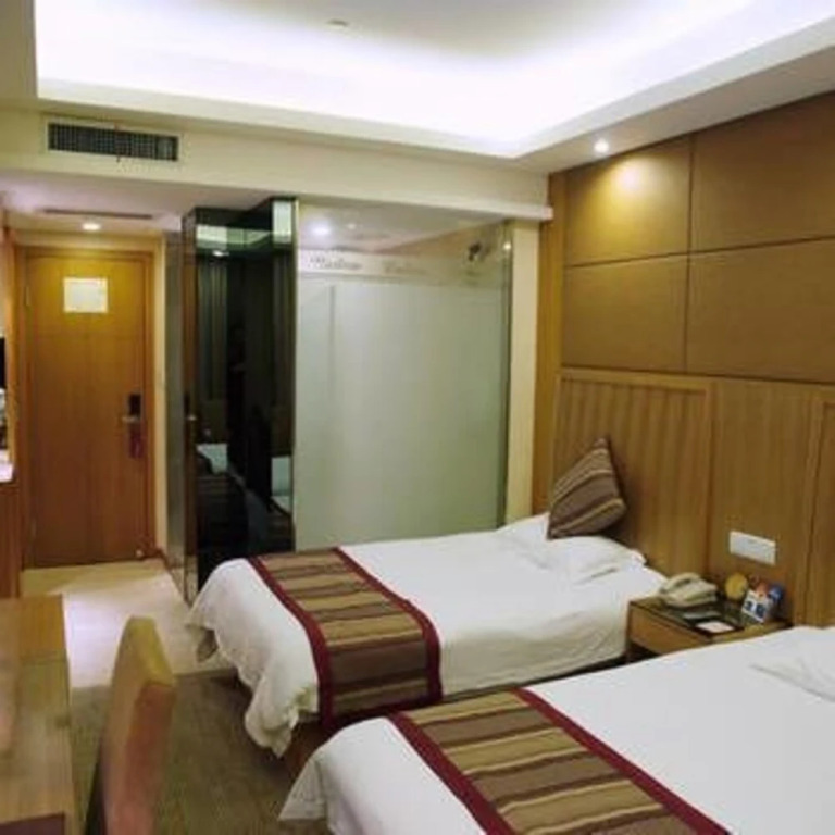 Radow Hotel Chain (Wenzhou Railway Station)