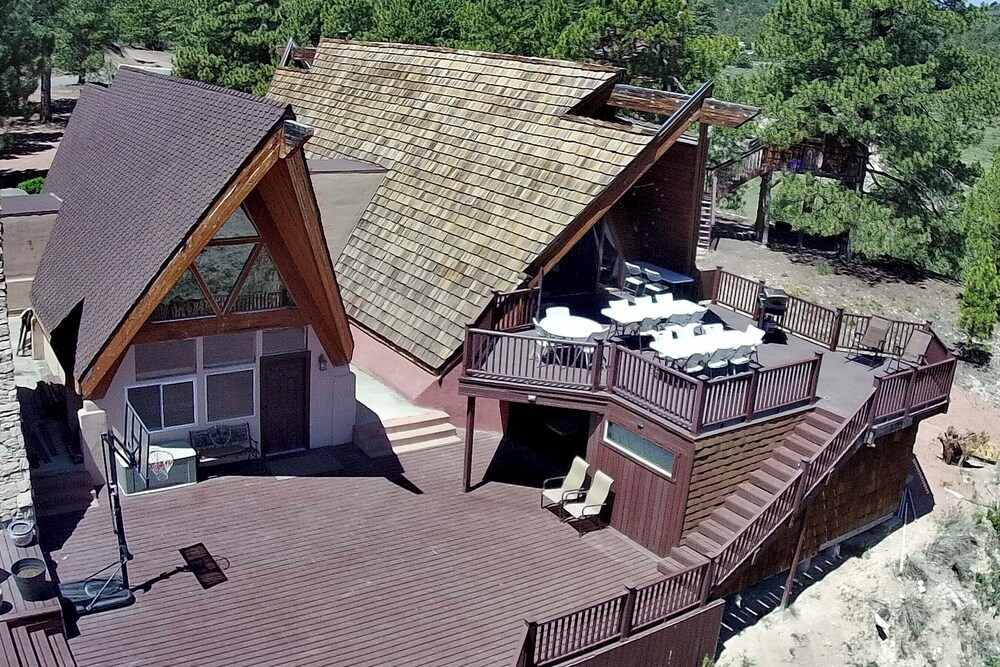 Big Family Fun! Mtn Cabin Between Bryce & Zion