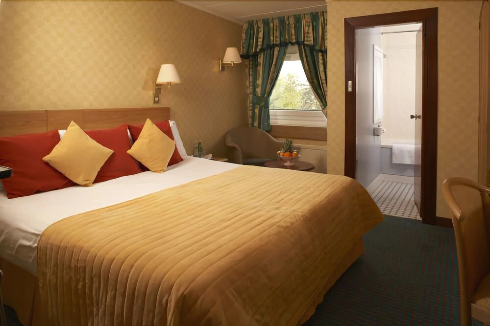 King Malcolm Hotel
