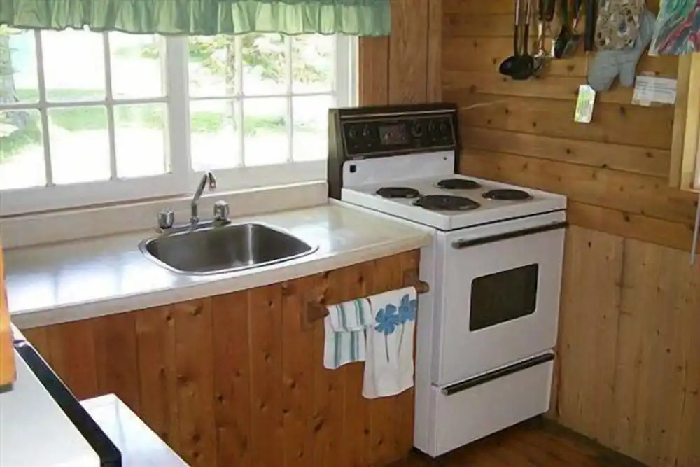 Maple Grove Cottages