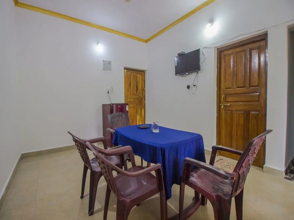OYO 14904 Home Seaside 1BHK Calangute Beach