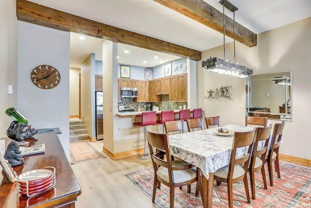 Newly Upgraded Avon Condo w/ Pool & Hot Tub Access