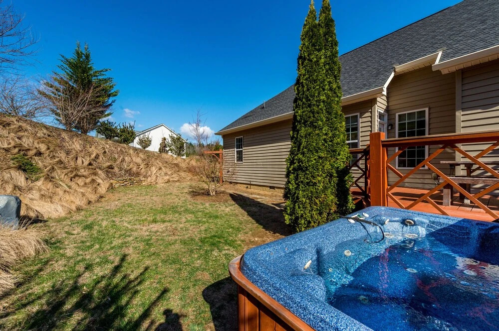 40 Charles Marlowe Drive Home 4 Bedrooms 3 Bathrooms Home