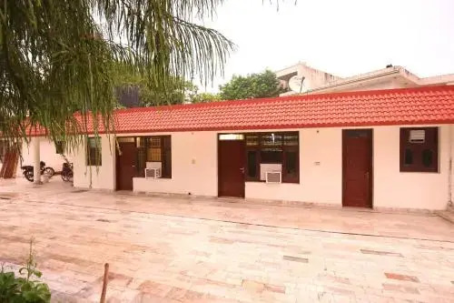Cheema Farms By OYO Rooms