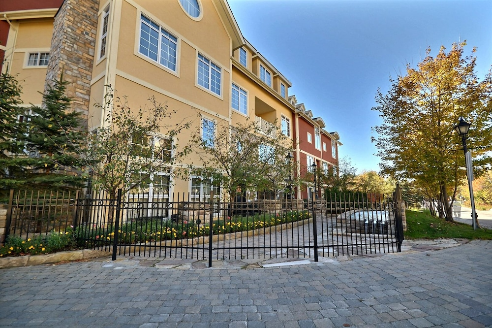 Bondurant by Tremblant Platinum