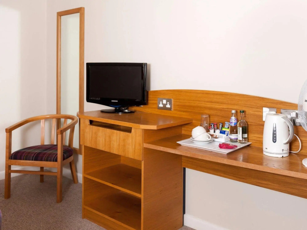 Avon Causeway Hotel