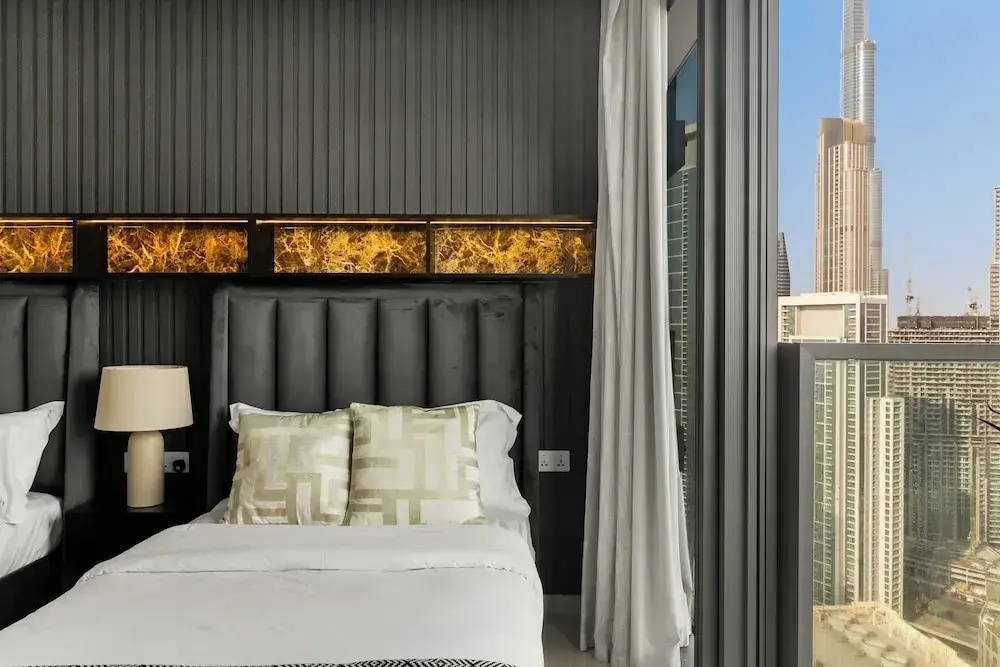 Gogoto LUX Burj View Spacious