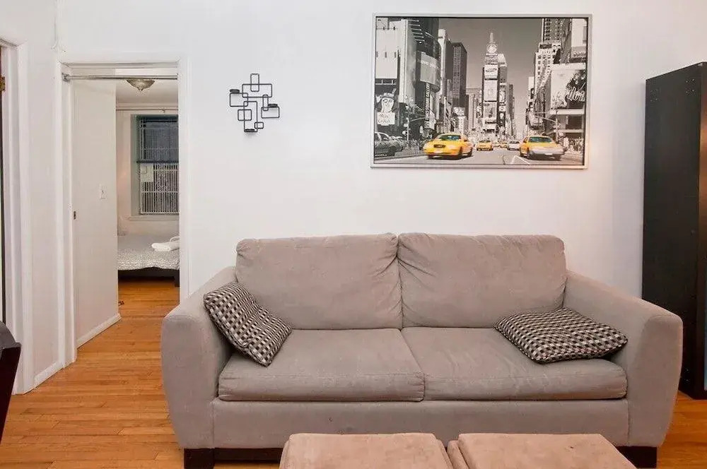 Chic & Modern 2 BR on Upper East Side