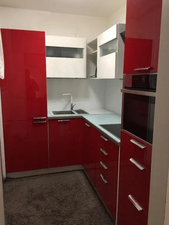 No Smoking, Cozy Apartment in top location 15 min to Center