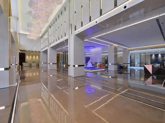 XingLong Lakeside Hotel