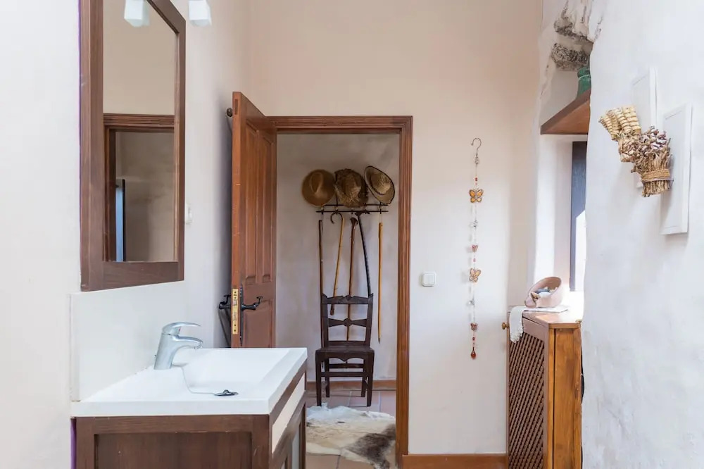 Casa Rural Tile