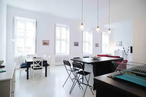 Danube Elegance Apartment