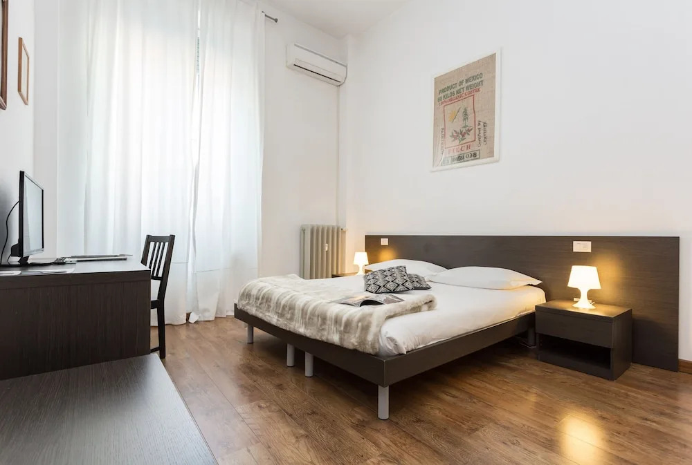 The Leoncino Hotel