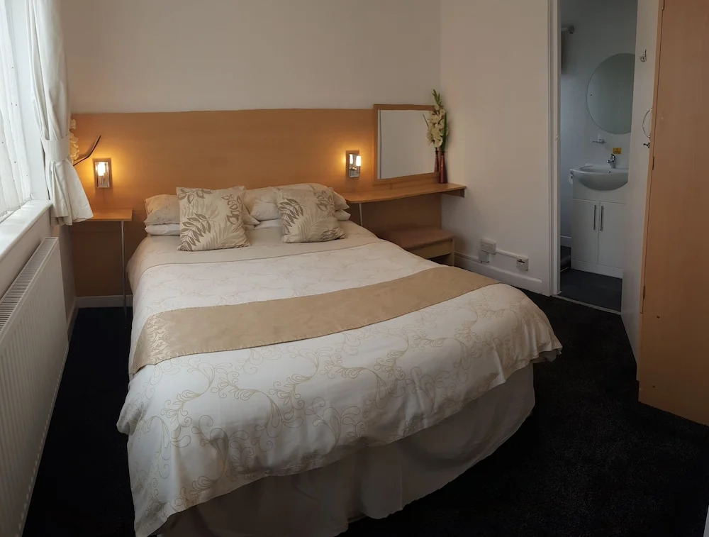 Norwyn Court Holiday Apartments