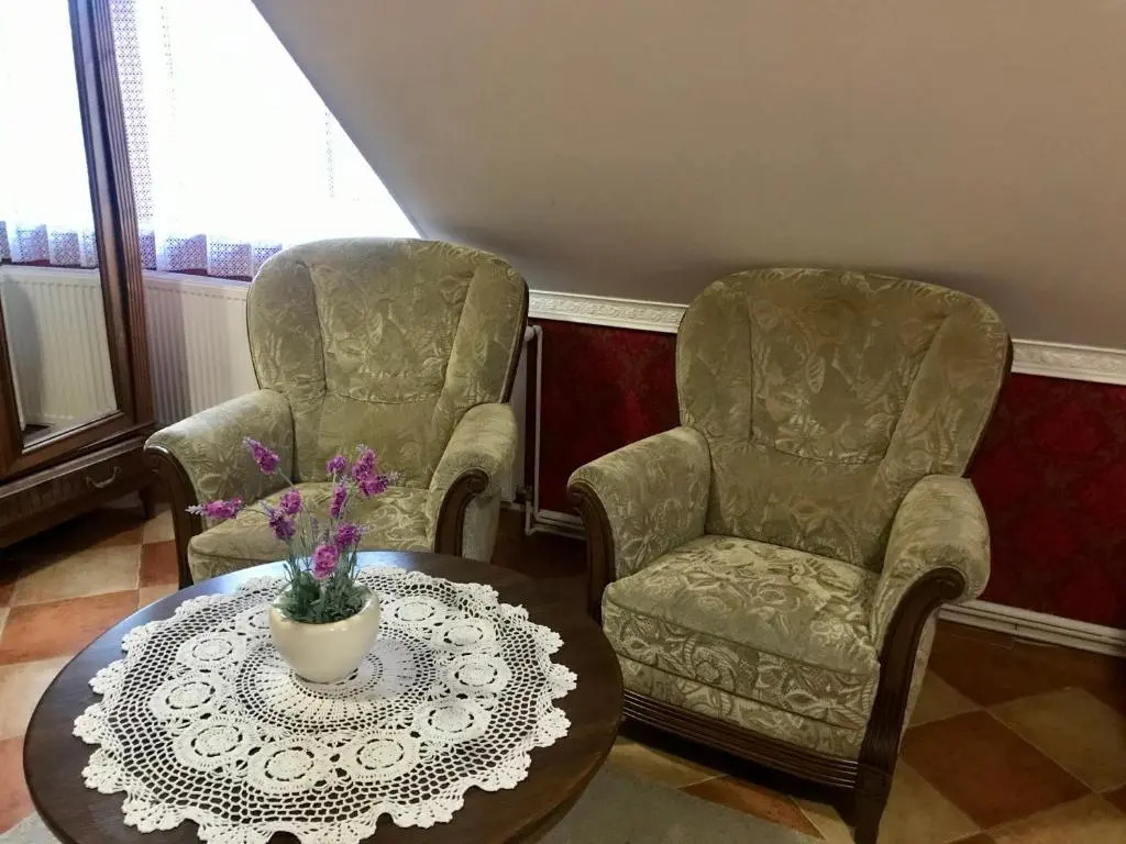 Dworek Biała Dama
