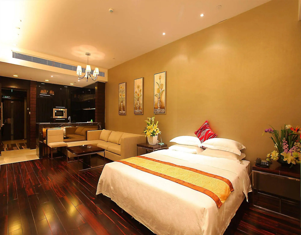 Guangzhou Fuying Apartment (Poly World Trade Center Pazhou Convention and Exhibition Center Store)
