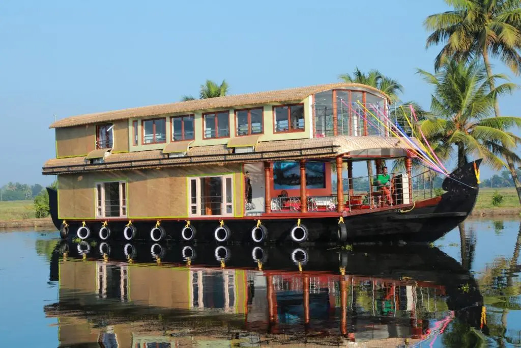 Beach Paradise Day Cruise Houseboat