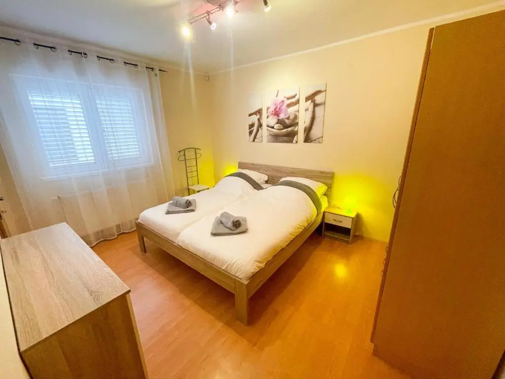 Apartments in Novi Vinodolski 42645