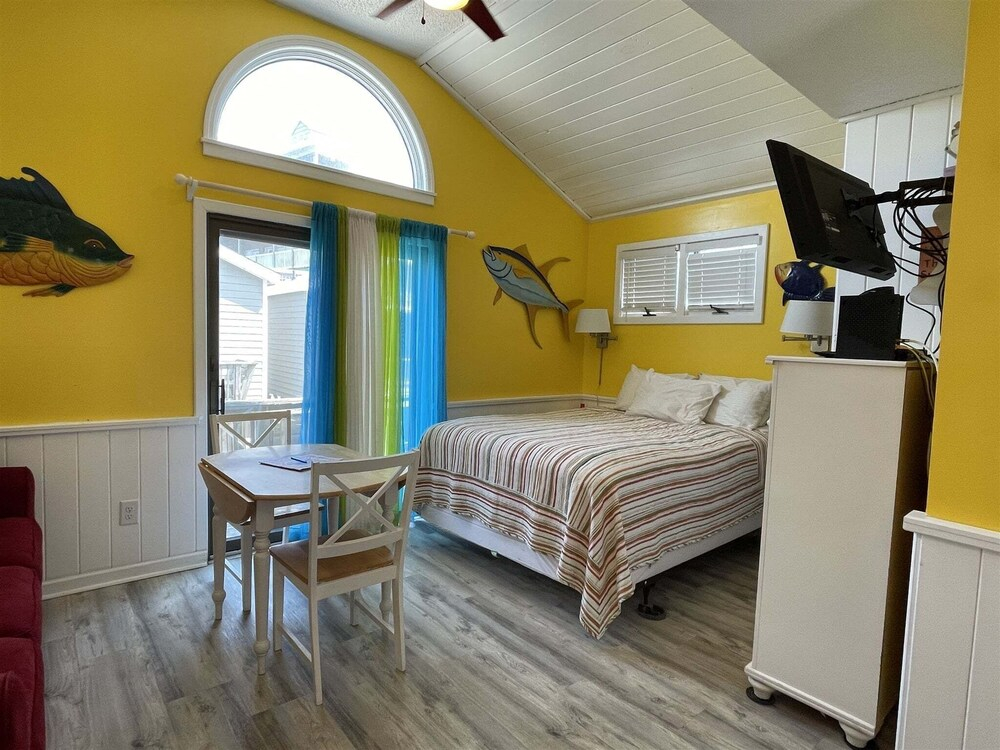 22 Sea Therapy Condo