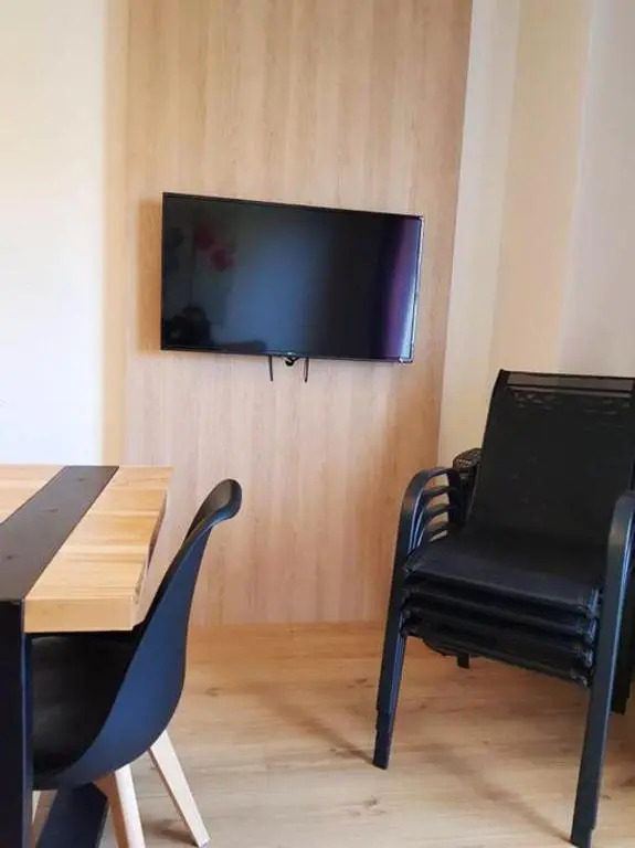 One bedroom appartement at Empuriabrava 50 m away from the beach with lake view and furnished terrace