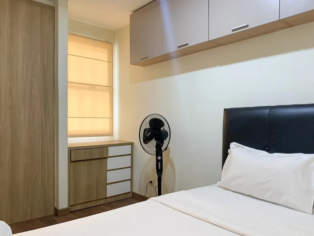 Warm And Homey 1Br At Belmont Residence Puri Apartment