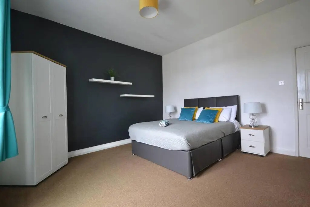 * Glossop Retreat * 3 Dbl Bed House*