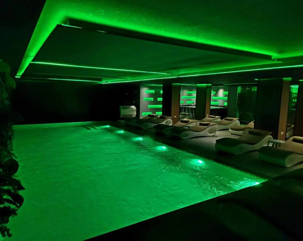 Henry Resort & Spa