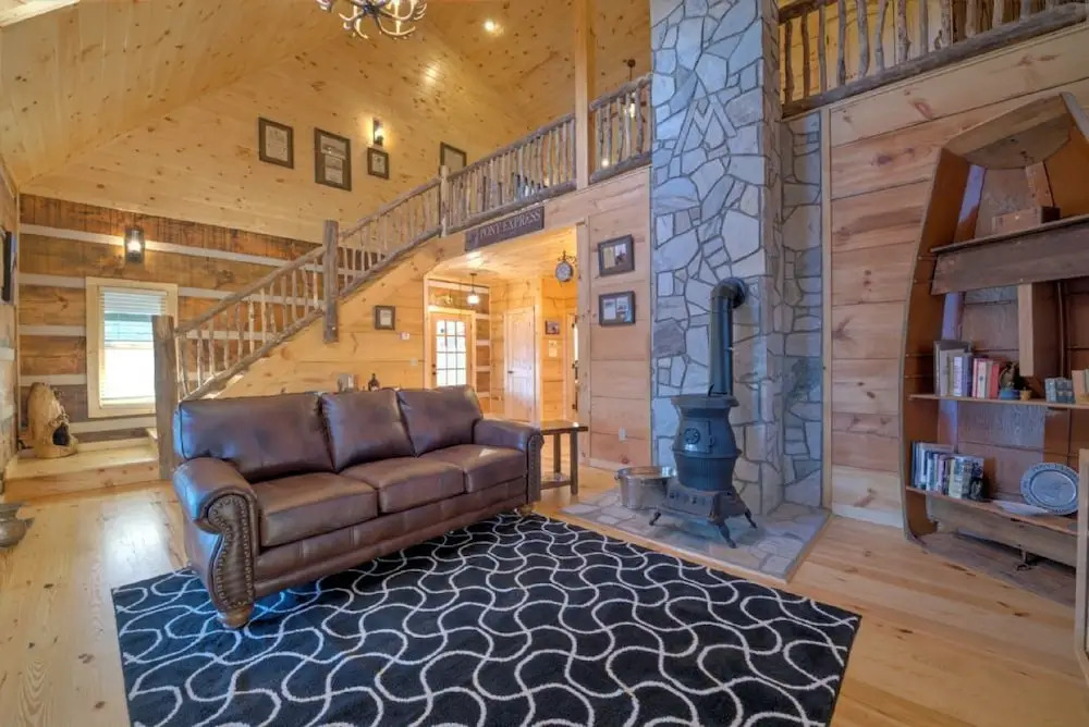 Pony Express - 2 Br Cabin