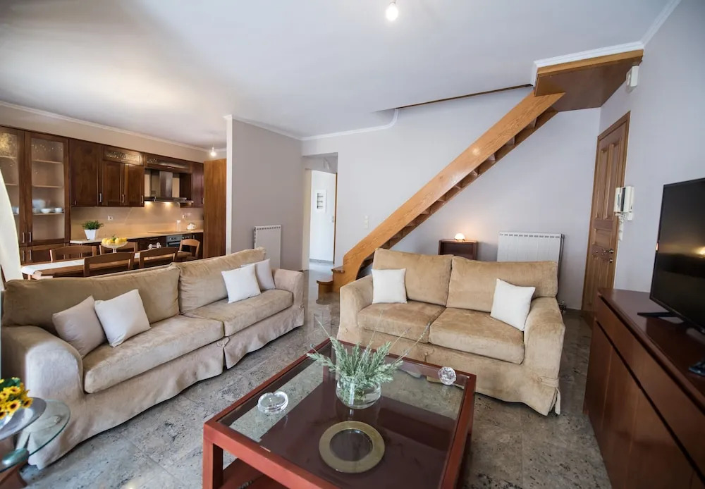 La Strada City House