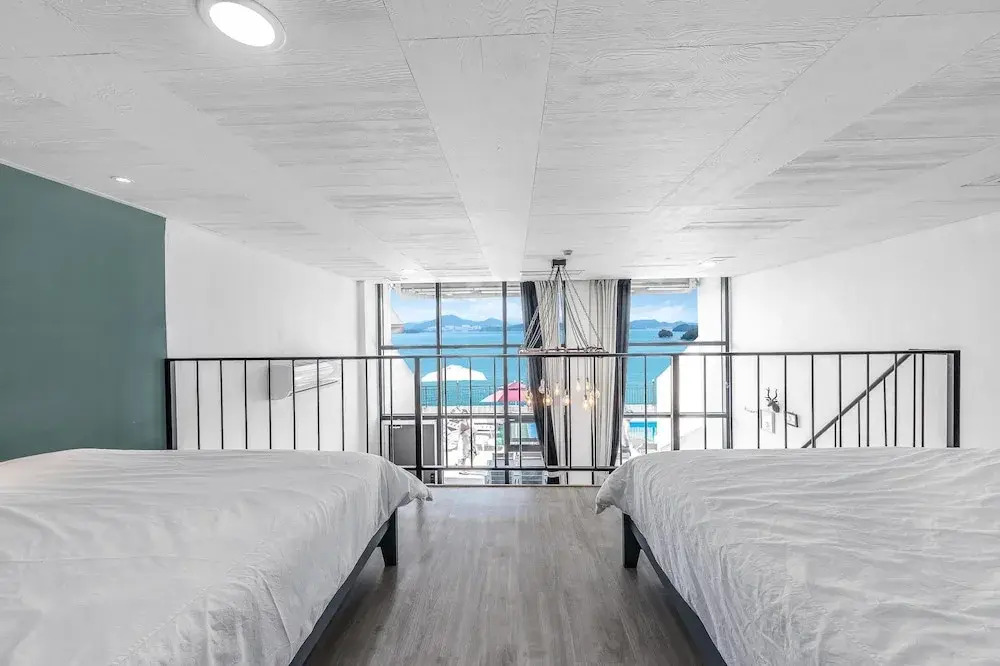 Yeosu Lastella Pension