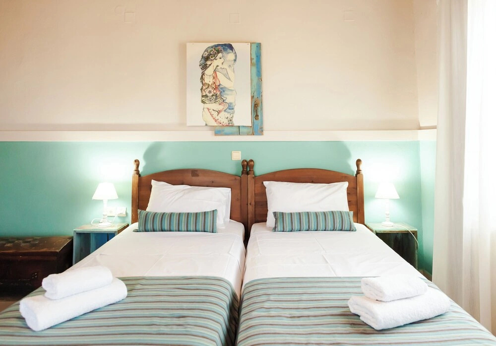 AMNISIADES APARTMENTS