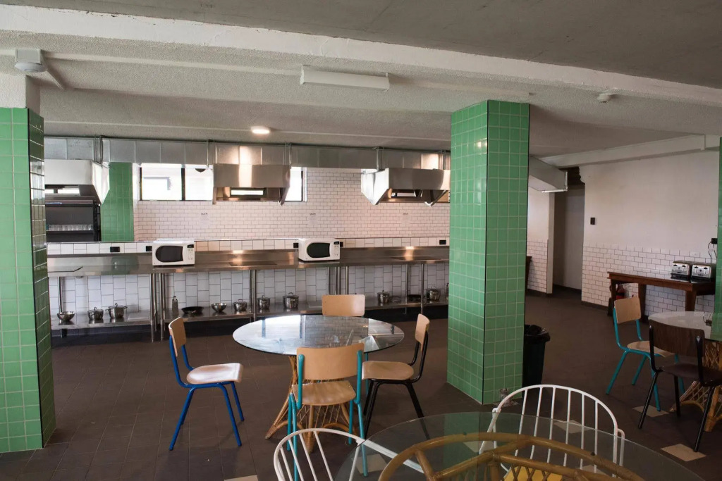 Bunk Surfers Paradise 18-35 Backpacker Hostel