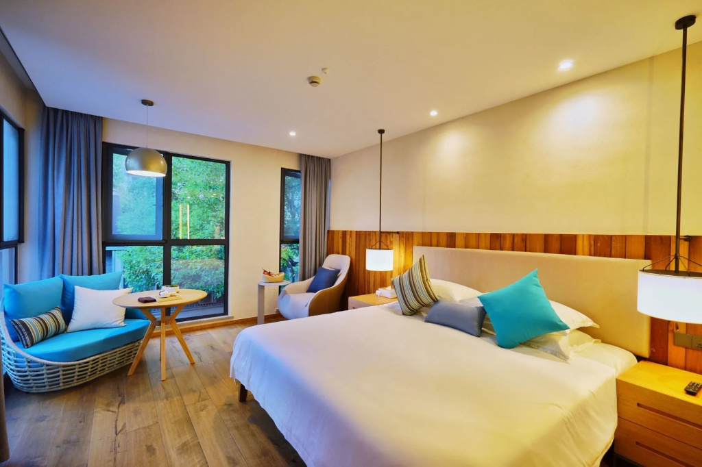 Cozylife Hotel Westlake