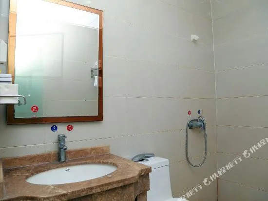 Lijin Express Hostel