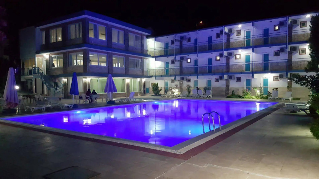 Uyum Hotel