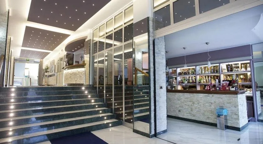 Hotel King