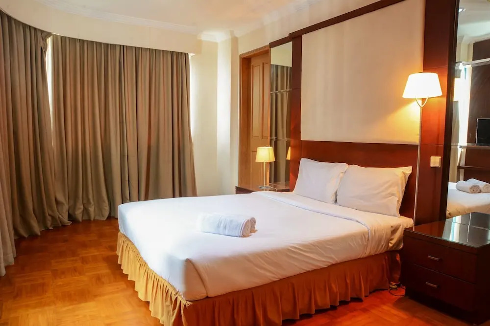 Big 1 Bedroom Park Royale Apartment By Travelio