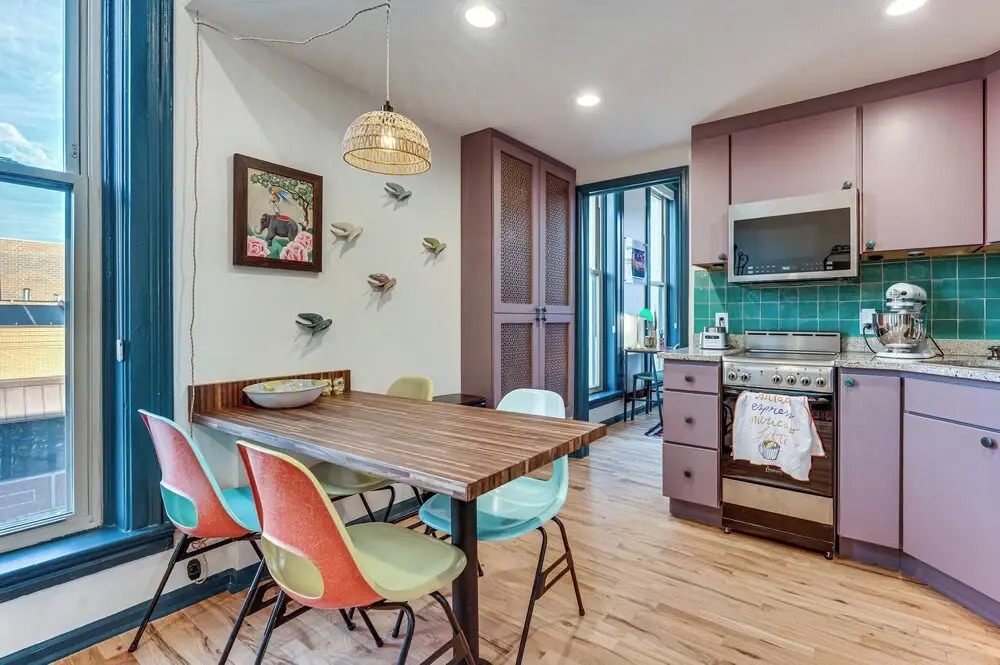 Shop, Dine, Unwind! Couples Retreat in Dtwn Golden