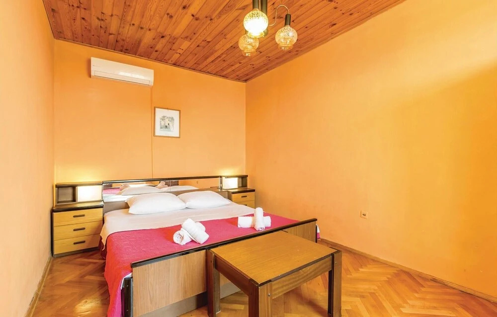 Stunning Home in Omisalj With Wifi and 4 Bedrooms