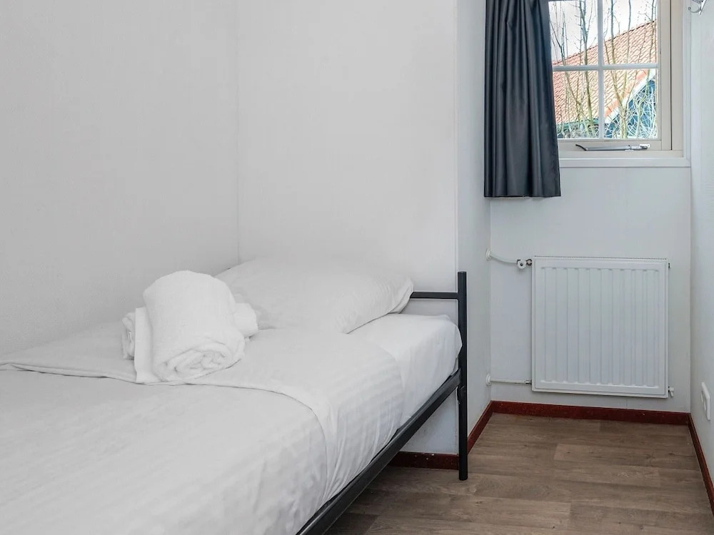 Holiday Home With Three Bedrooms, in Zeeland